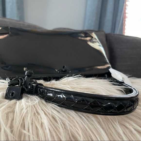BOTTEGA VENETA Patent Leather Black Frame Bag - Picture 6 of 13